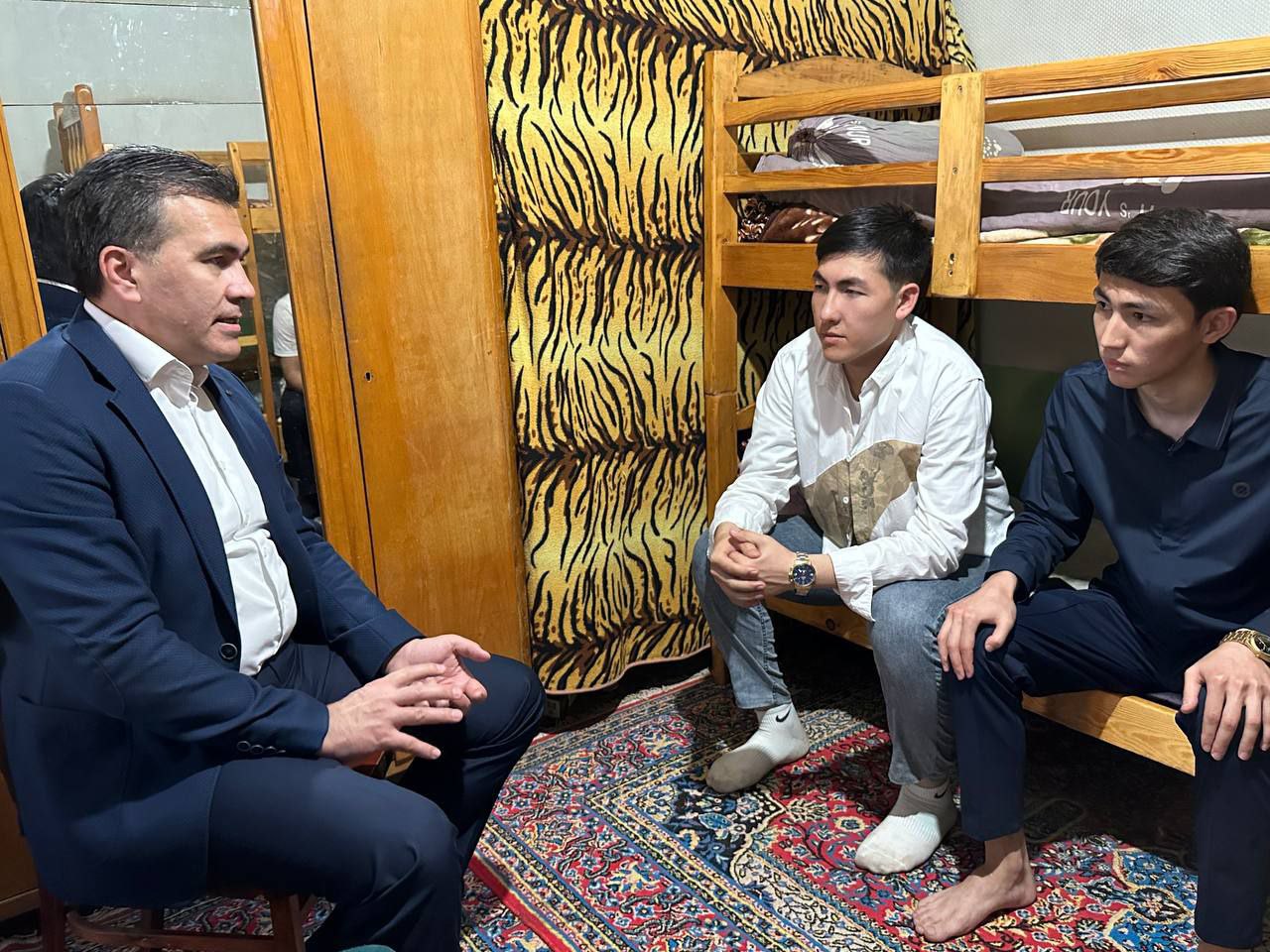 Toshkent arxitektura-qurilish universiteti rahbariyati talabalarning yashash sharoitini o‘rgandi